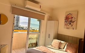Apto Vista Mar 50m da Praia com estacionamento - O Cantinho da Sol